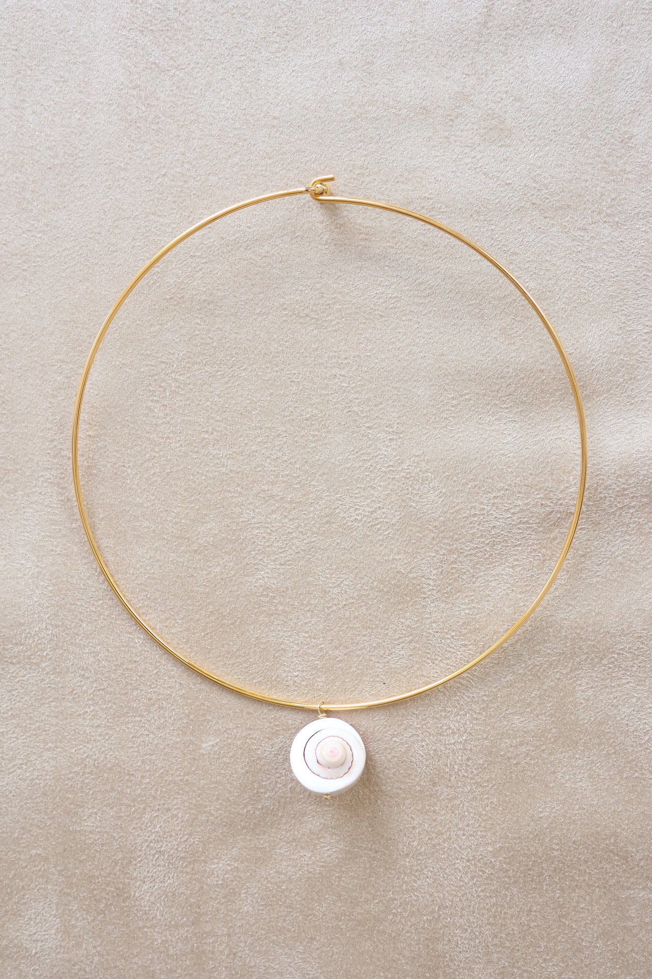 Swirly Shell WIre Necklace