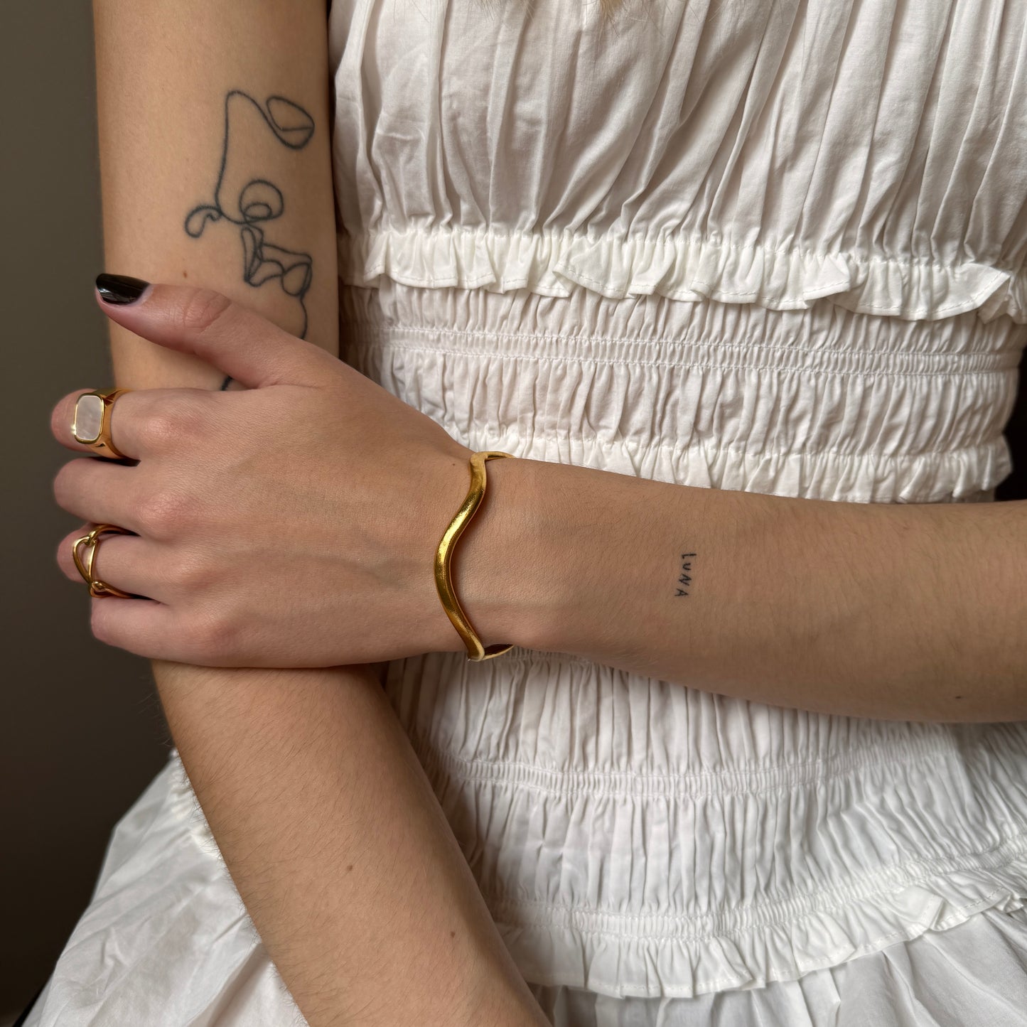 Wavy Bangle
