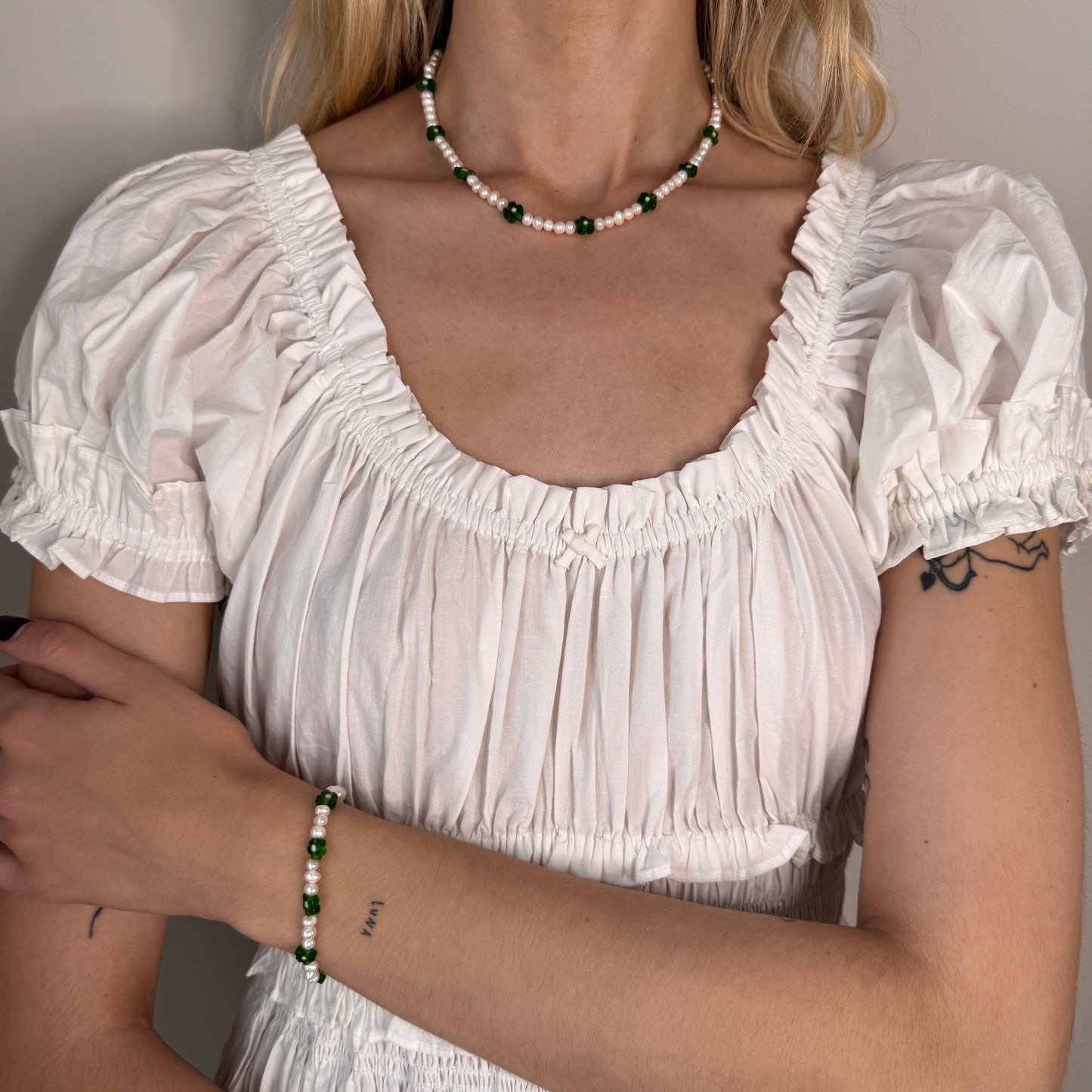 Leila Necklace - Green Flowers