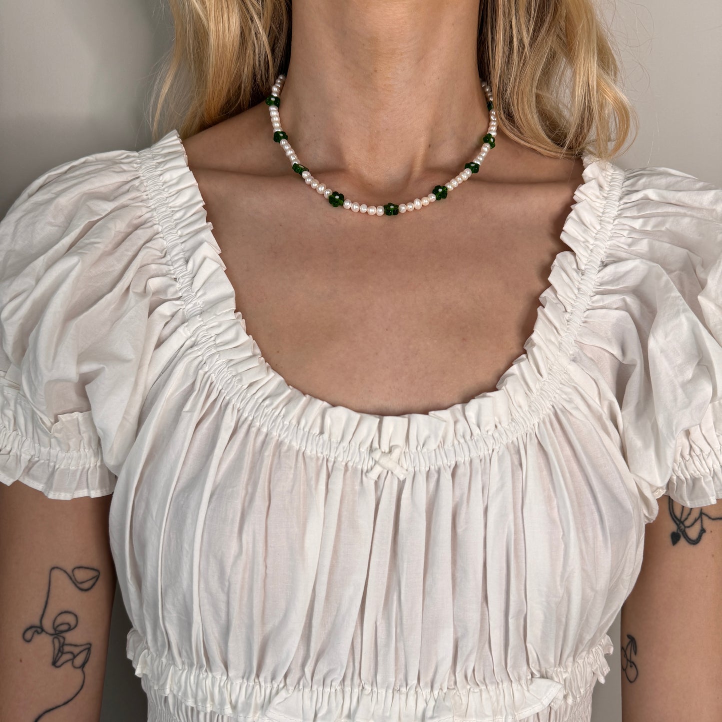 Leila Necklace - Green Flowers