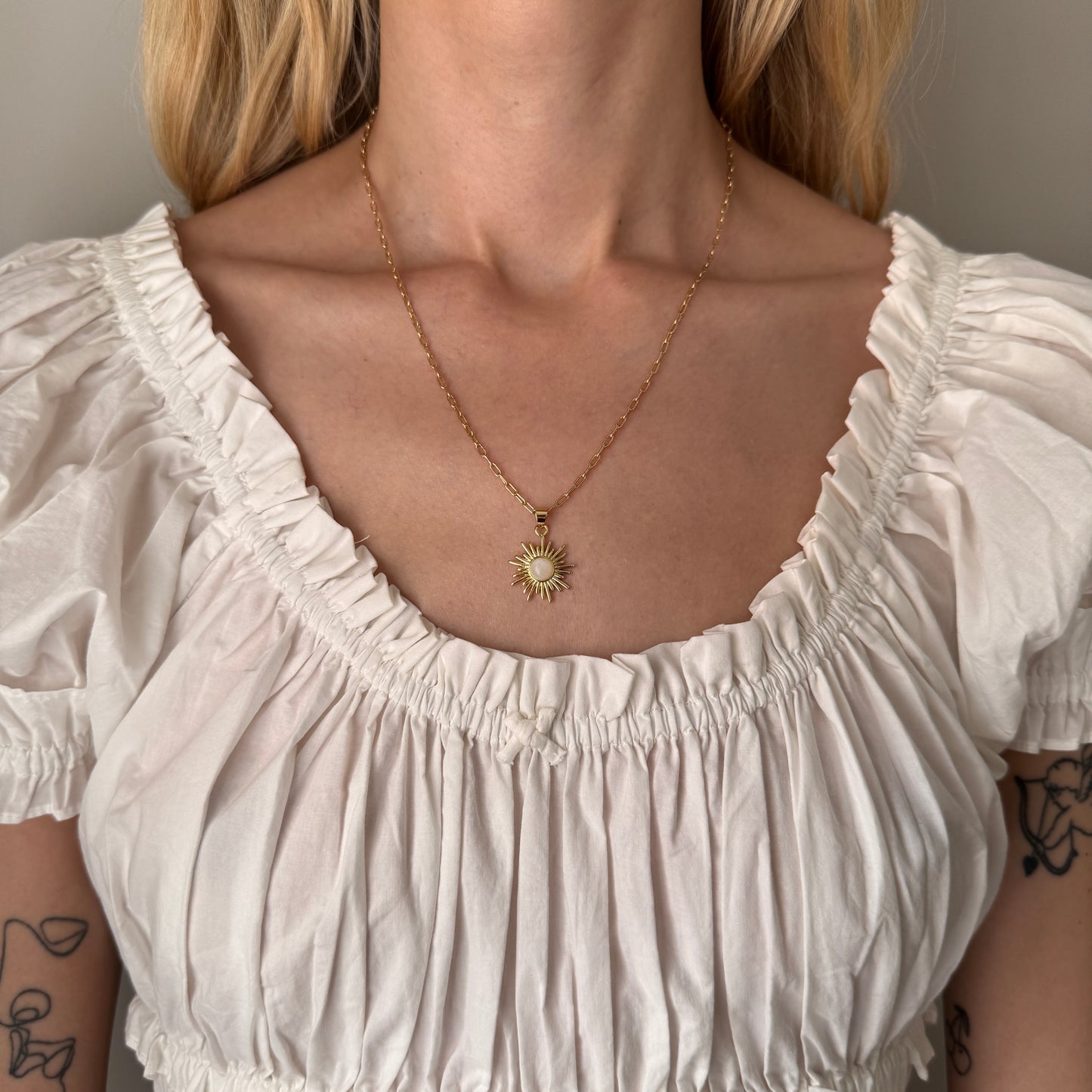 Sunbeam Necklace - Moonstone