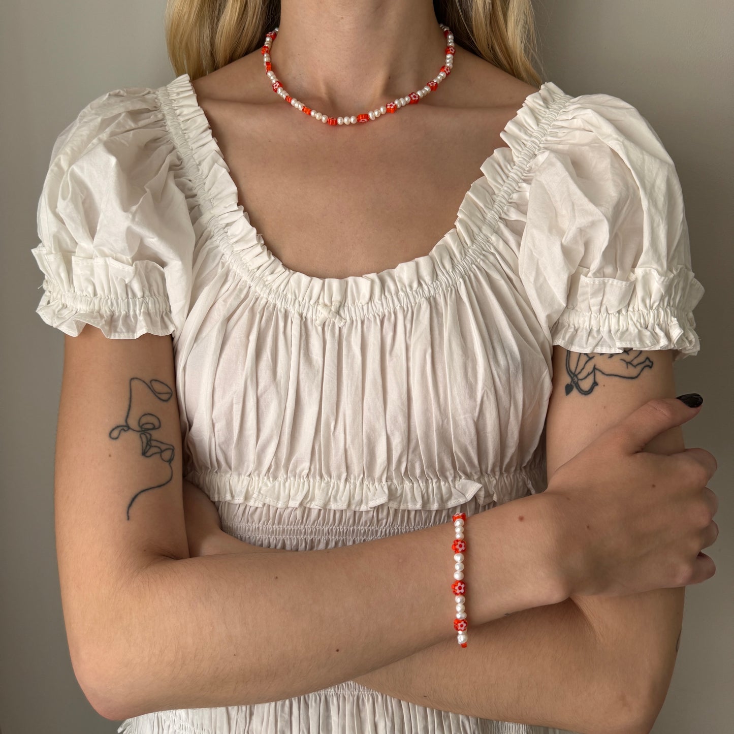 Leila Bracelet - Pop Red Flowers