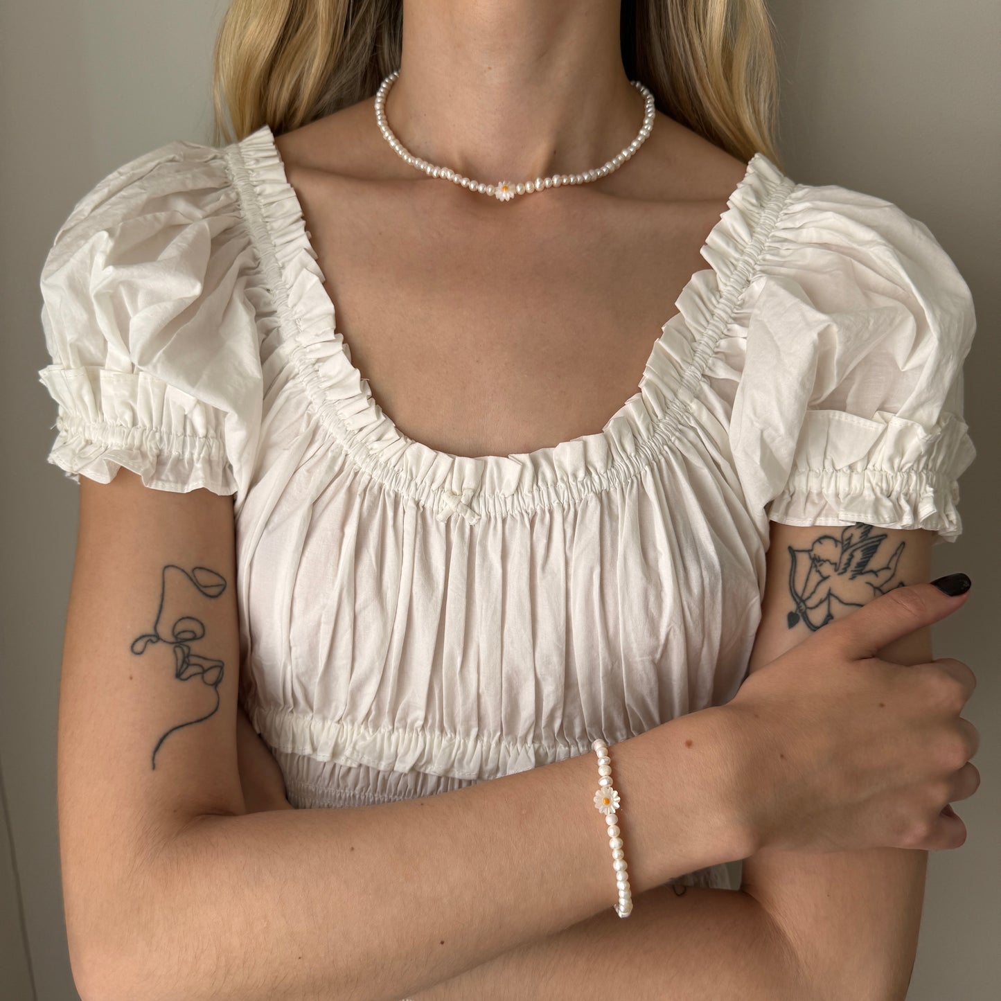 Daisy Pearl Necklace