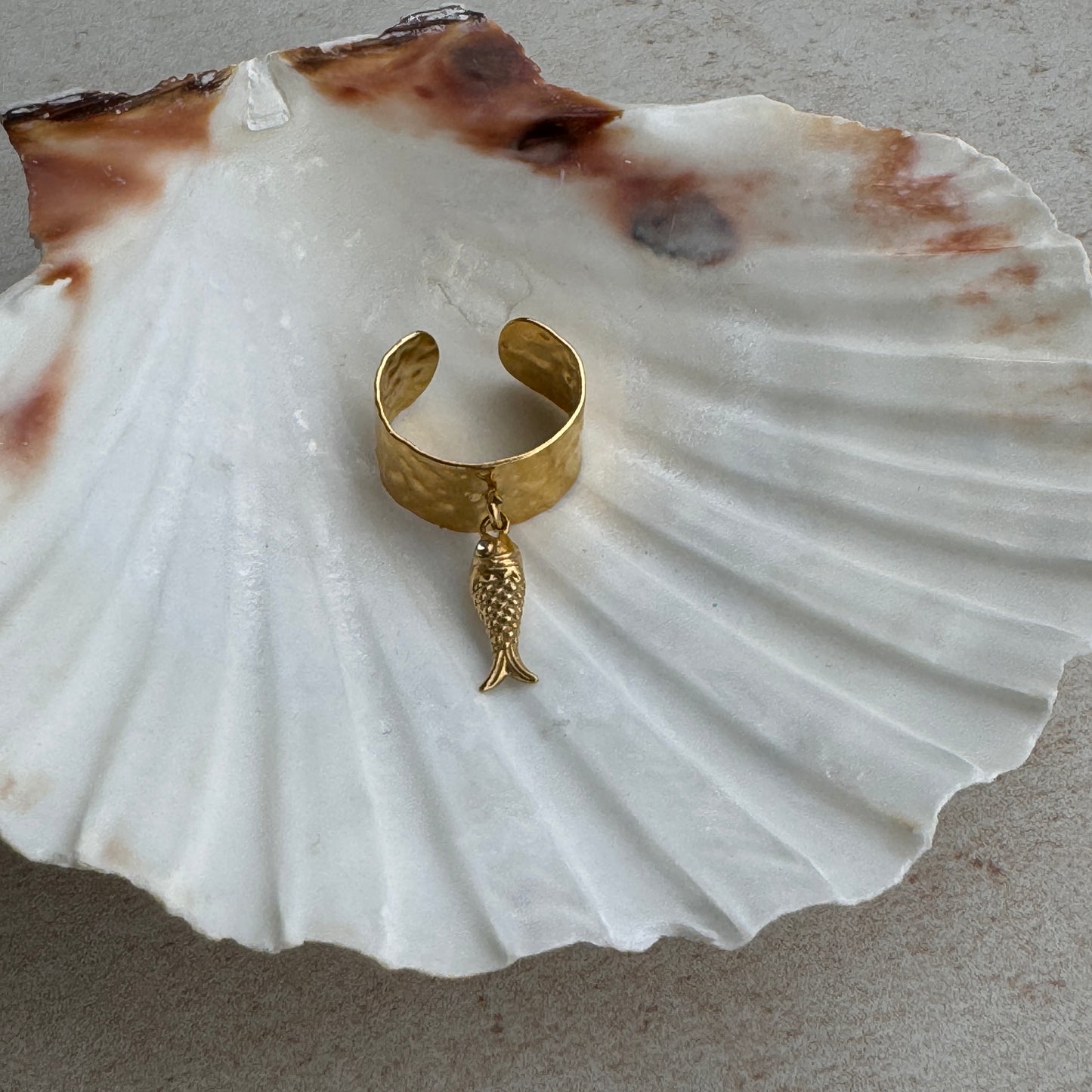 Fish Ring
