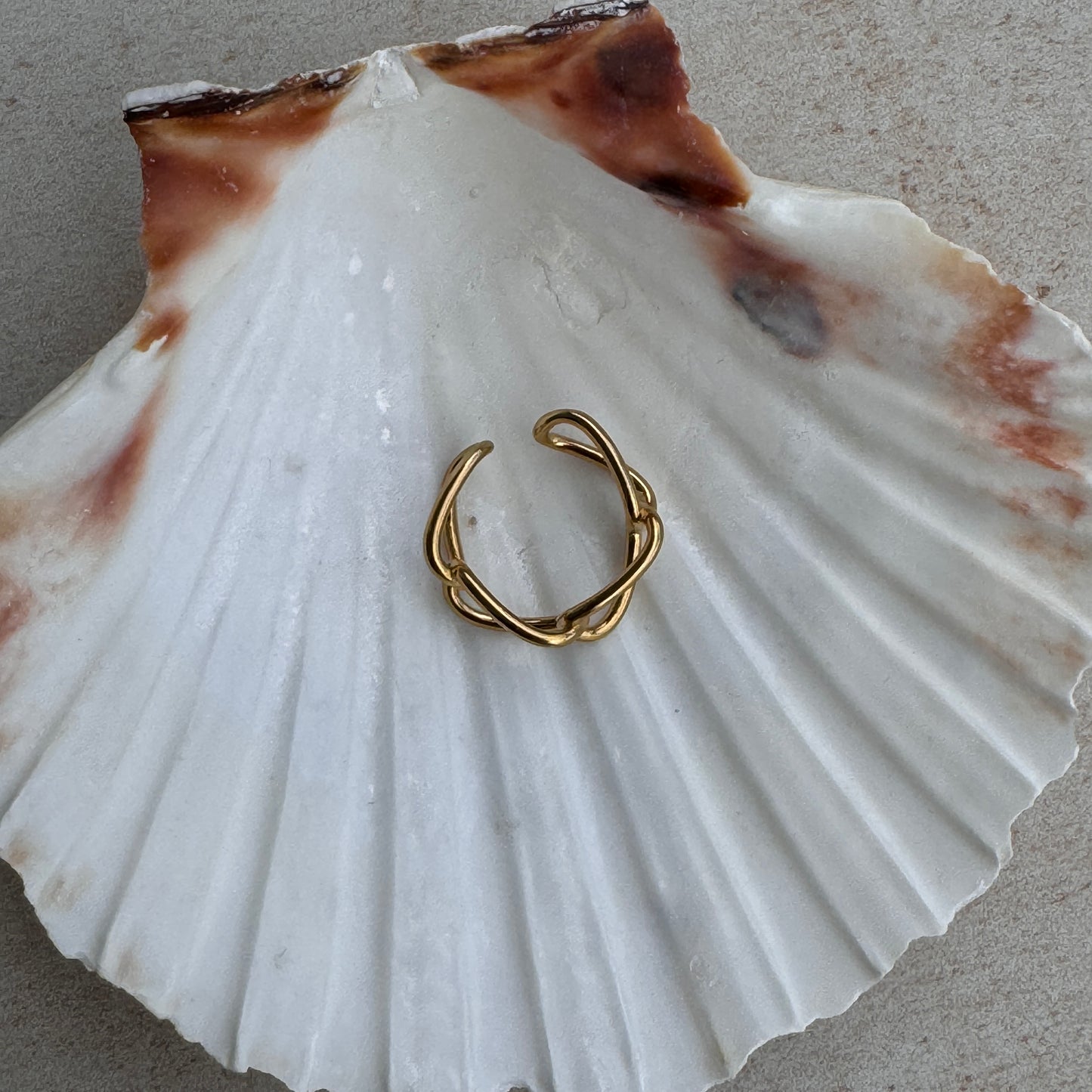 Linked Ring