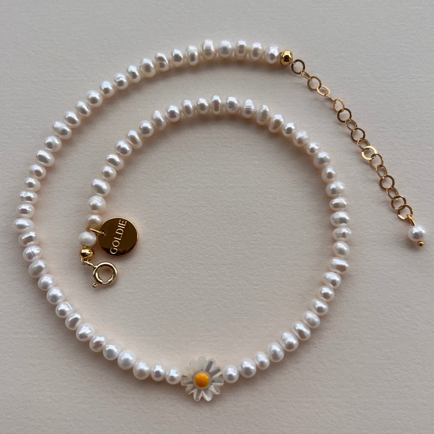 Daisy Pearl Necklace