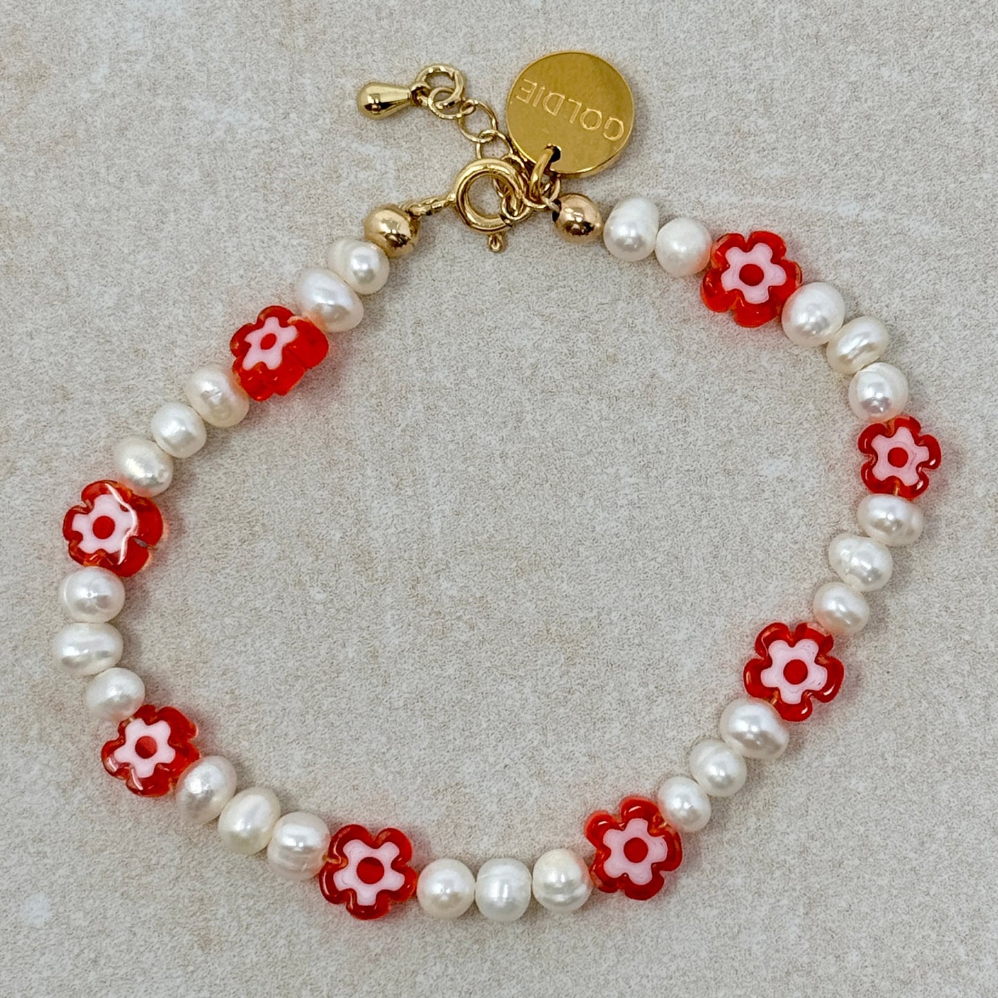 Leila Bracelet - Pop Red Flowers