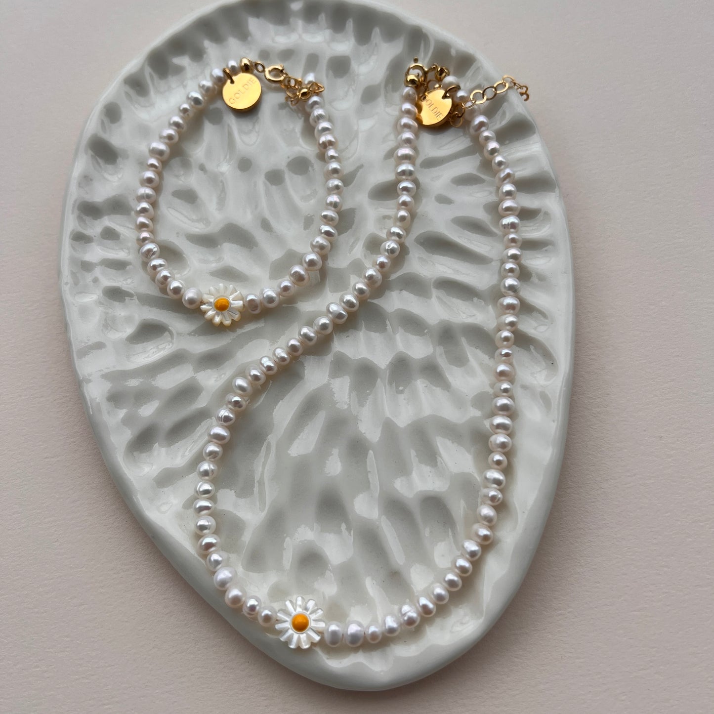 Daisy Pearl Bracelet