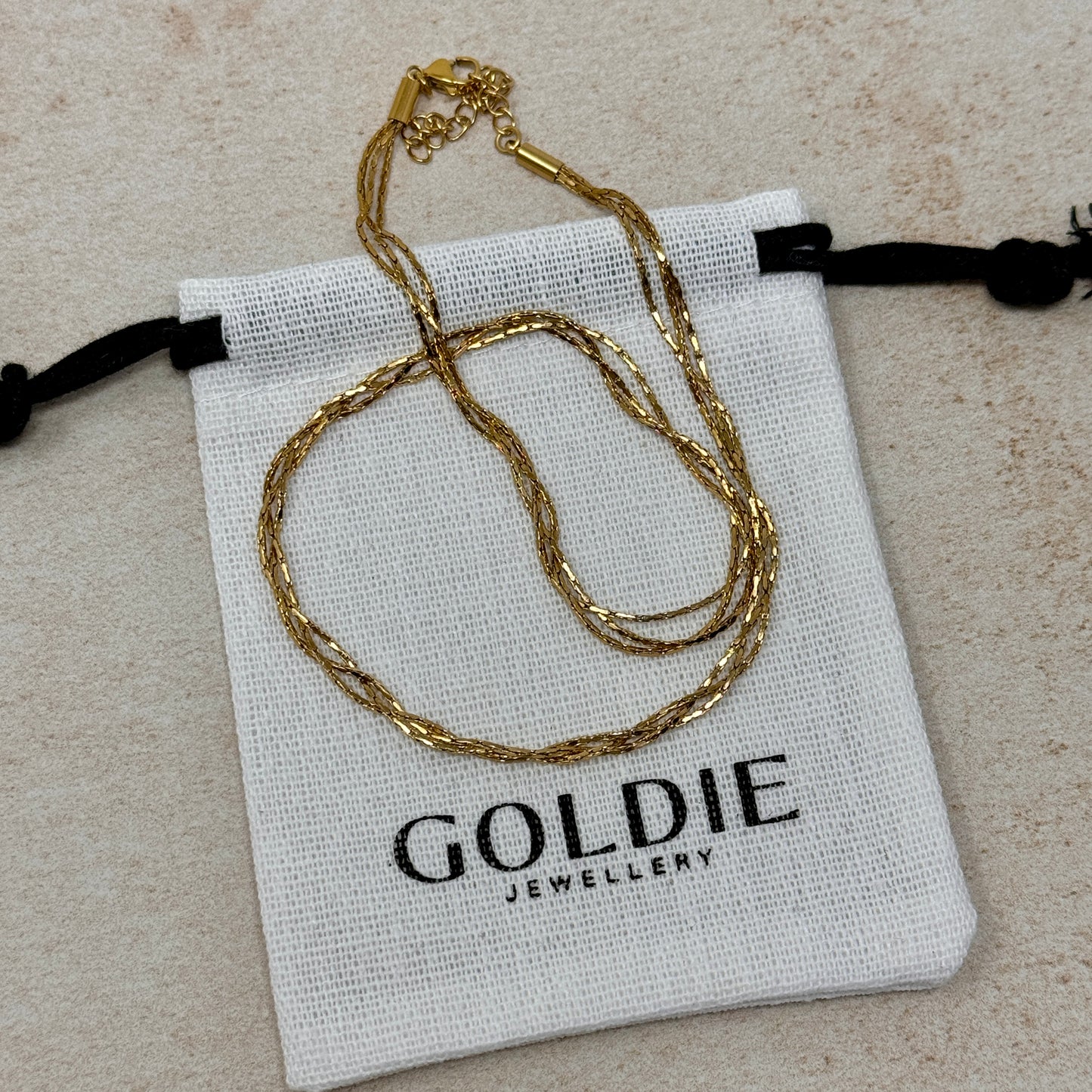Twisted Chain