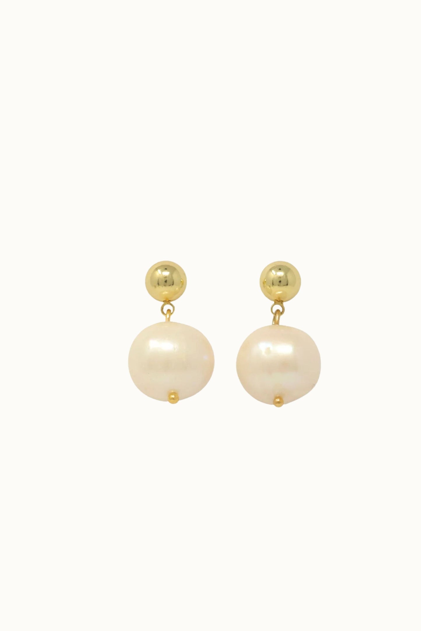Taylor Earrings - Pearl